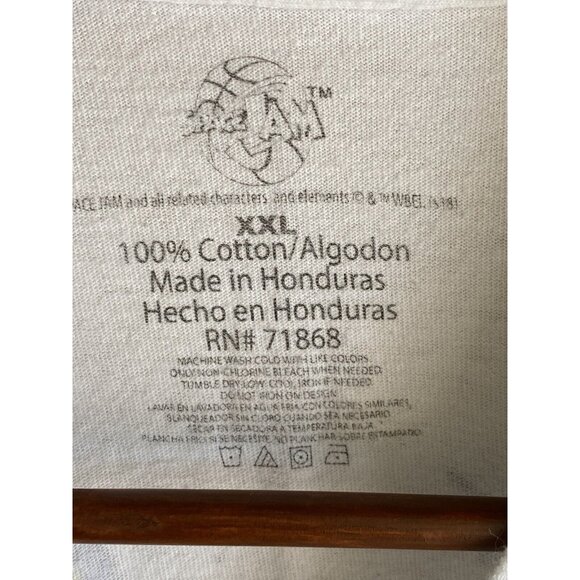 Space Jam Disney Men's White T-Shirt Size XXL 2XL Buggs, Daffy, Toon Squad Tee - Picture 14 of 15